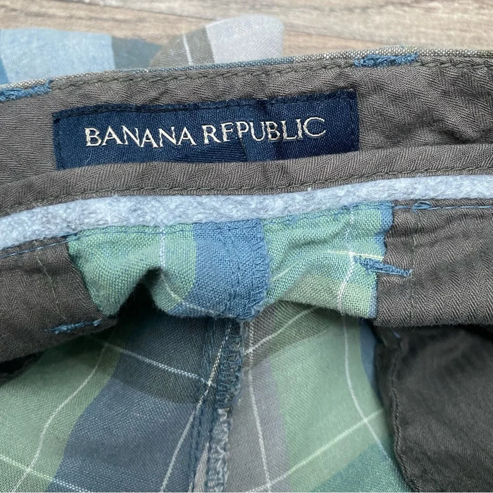 Banana Republic Linen Check Plaid Shorts